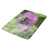 Grote borstelbei op de Thistle Bath Mat (Gekanteld)