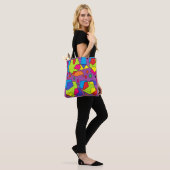 Grote canvas tas kleuren op paars (Op model)