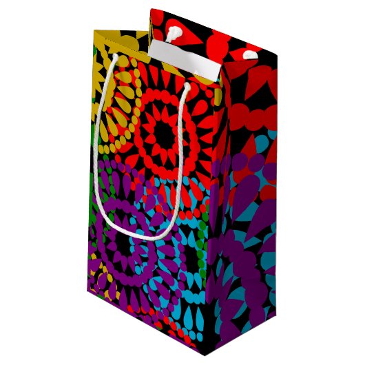 Grote cirkels klein cadeauzakje (Achterkant Gekanteld)