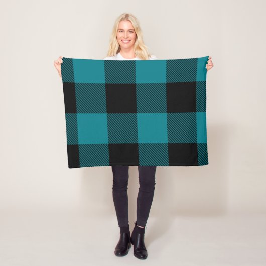 Grote Dark Turquoise en Black Buffalo Plays Fleece Deken (In situ)