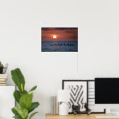 Grote eiland-outriggerkano bij zonsondergang poster (Thuiskantoor)