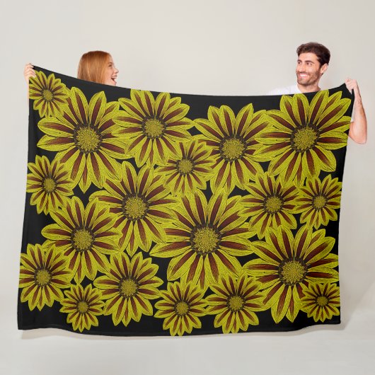grote en vette gele bloemen met rode strepen fleece deken (In situ)