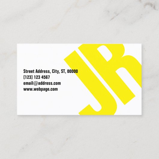 Grote gedurfde initialen bedekken geel visitekaartje (Achterkant)
