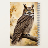 Grote gehoornde uil in een boom notitieboek (Achterkant)