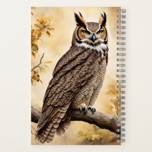 Grote gehoornde uil in een boom notitieboek (Achterkant)