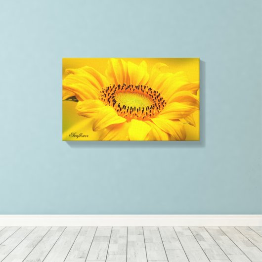 Grote gele zonnebloem stretched canvas print (Insitu (Houten vloer))