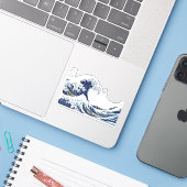 grote golven door Hokusai Sticker (Laptop met iPhone)