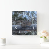 Grote Grijze Owl en Ranch Gate Pole aan land Vierkante Klok (Huis)