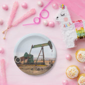 Grote groene pomp in een olieveld papieren bordje (Feest)