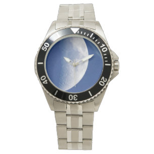 Grote halve maan aan de blauwe hemel horloge