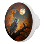 Grote Horned Uil in de herfst Keramische Knop (Rechts)