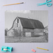 Grote houten schuur in zwart en wit tissuepapier (Craft)