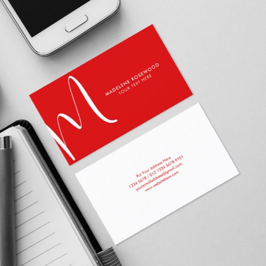 Grote initiaal | Moderne typografie | Rood Visitekaartje