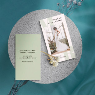 Grote Initialen Sage Green Typografie Visitekaartje