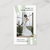 Grote Initialen Sage Green Typografie Visitekaartje (Voorkant)