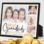 Grote Kleinkinderen Maken Het Leven Grand 4 Fotoco Fotoplaat<br><div class="desc">Een modern fotocollage cadeau voor grootouders met een sentimentele quote "Grandkids make life grand".Personaliseer met 4 afbeeldingen en kleinkinderen namen om het een onvergetelijk cadeau te maken voor kerst moederdag,  grootouders dag en verjaardag..</div>