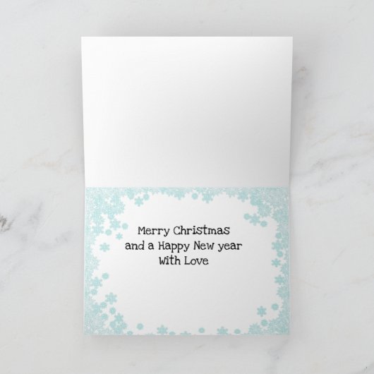 Grote kleinzoon met Kerstmis Kaart (Binnen)