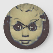 grote klok met gehakte pop (Voorkant)