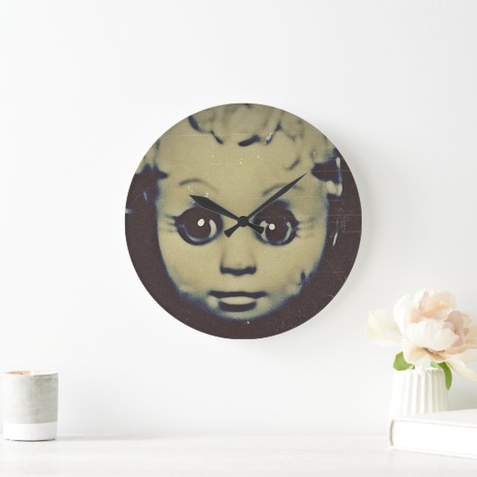 grote klok met gehakte pop (Huis)