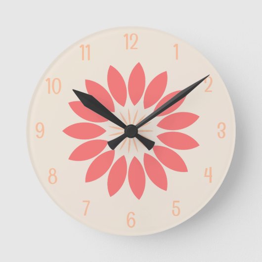 Grote koraal bloem op crème ronde klok (Voorkant)