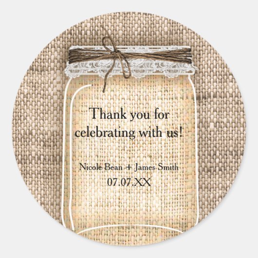 Grote Mason-pot met jute & kant rustieke bruiloft Ronde Sticker (Voorkant)