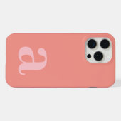 Grote Monogram Letter Roze Minimalistisch iPhone Hoesje (Achterkant horizontaal)