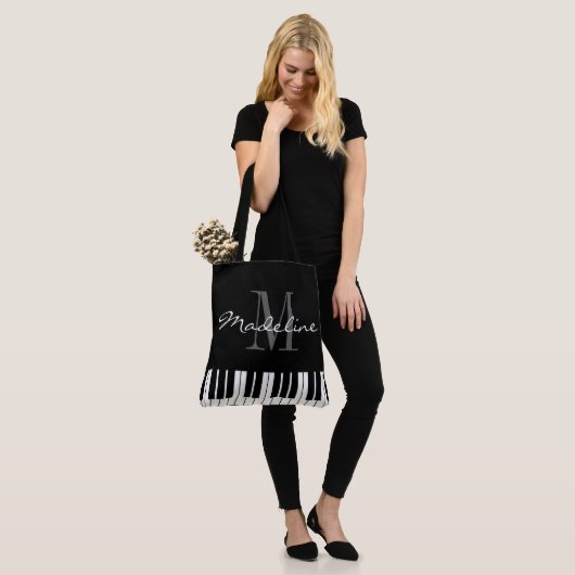 Grote monogram schouder-canvas tas met pianokleute (Op model)