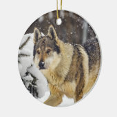 Grote mooie grijze Wilde Wolf in sneeuw Keramisch Ornament (Links)
