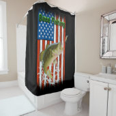 Grote Mouth Bass Vissen VS Douchegordijn (In situ)