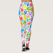 Grote paaskleurautisme puzzelstukjes op WHITE Leggings (Achterkant)