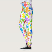 Grote paaskleurautisme puzzelstukjes op WHITE Leggings (Links)