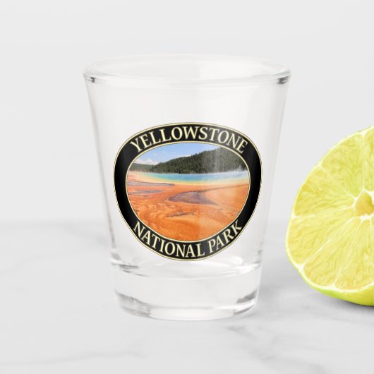 Grote Prismatische Lente in Yellowstone National P Shot Glas (Voorkant)