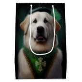 Grote Pyreneeën Dog in St. Patrick's Day Dress Medium Cadeauzakje (Achterkant)