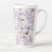 Grote Pyreneeën en Botten Latte Mok (Rechts)