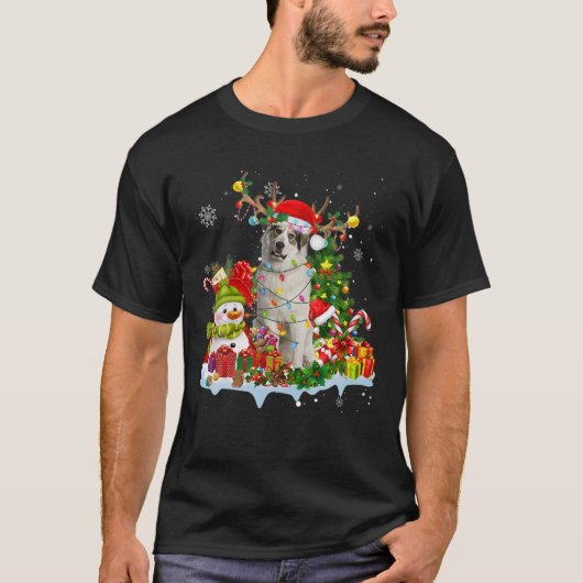 Grote Pyreneeën kerstlampjes met kerstlantaarns vo T-shirt (Voorkant)