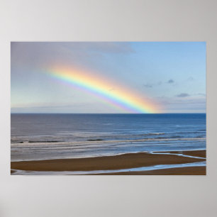 Grote regenboog over de Stille Oceaan bij Poster