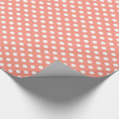 Grote retro stippen - koraalroze en wit cadeaupapier (Hoek)