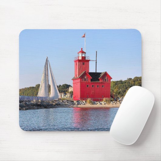 Grote rode vuurtoren met zeilboot muismat (Met muis)