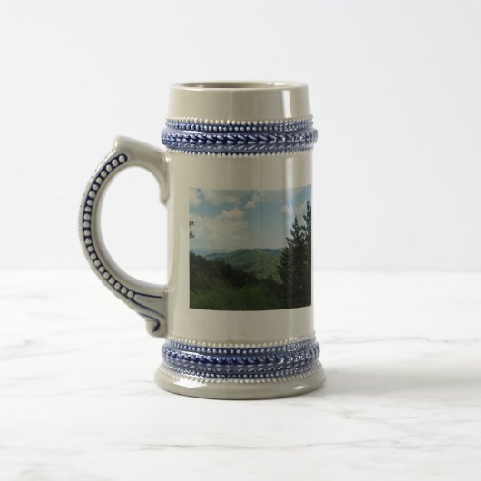 Grote rokergebergte bierpul (Links)