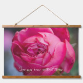 Grote roze roze roze roos hangend wandkleed (Voorkant)