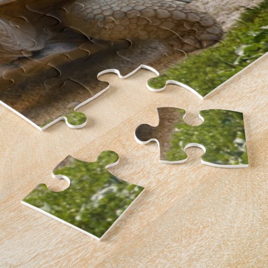 Grote schildpad aan de rand van het zee legpuzzel (Zijkant)