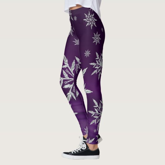 Grote Sparkly Silver Snowflakes op Paars Leggings (Links)