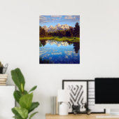 Grote Tetons die in de Snake-rivier reflecteren Poster (Thuiskantoor)