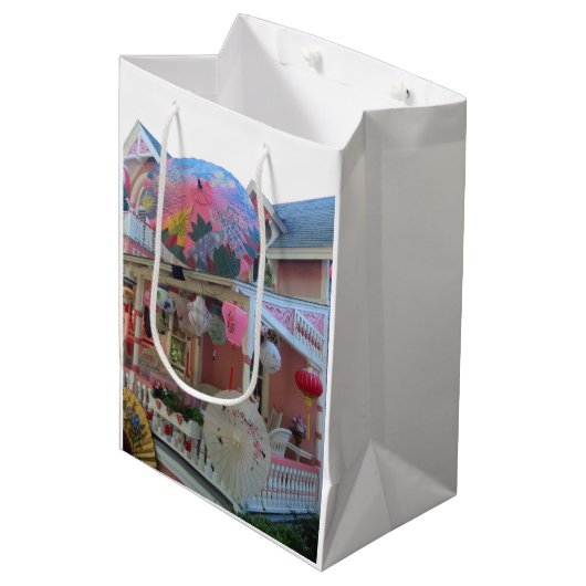 Grote verlichting in roze - Martha's wijntuin Medium Cadeauzakje (Voorkant Gekanteld)