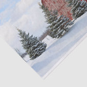 Grote verweerde rode schuur met schattige dennenbo tissuepapier (Detail)