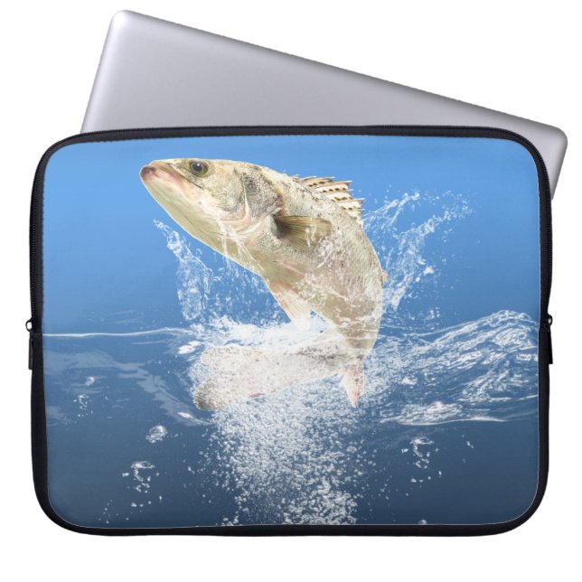Grote vis die blauw water aftast laptop sleeve (Voorkant)