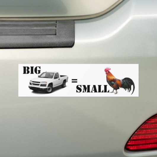 Grote vrachtwagen, klein..... bumpersticker (Op auto)