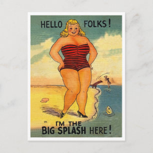 Grote vrouw op het strand, grappige vintage briefkaart