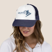 Grote Witte Brits-Columbia Snowboarder Trucker Pet (In situ)