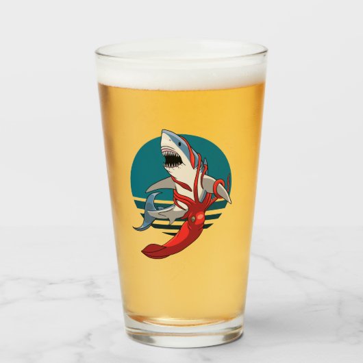 Grote witte haai en reuzeninktvis glas (Voorkant gevuld)
